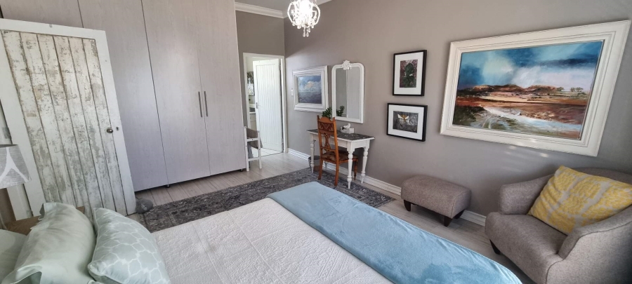 5 Bedroom Property for Sale in Dan Pienaar Free State